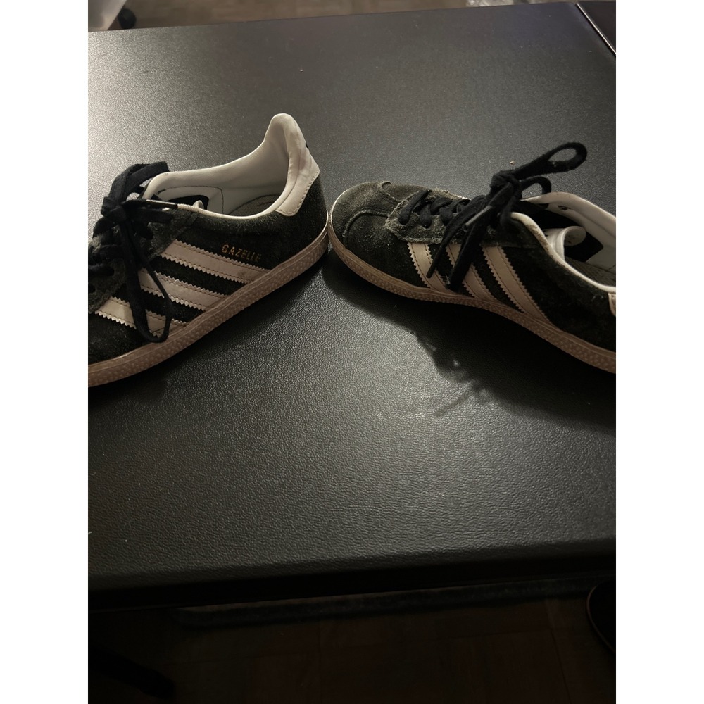 Adidas Gazelle‎ Sneakers Black White Stripe Suede Low Top Casual Shoes - Picture 2 of 6